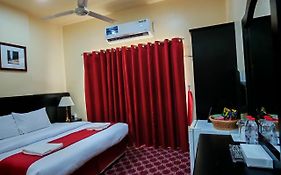 Dana Hotel-Clock Tower Sharjah